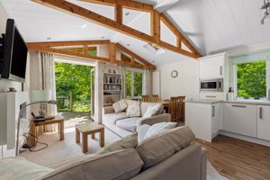 Photo 10- click for photo gallery